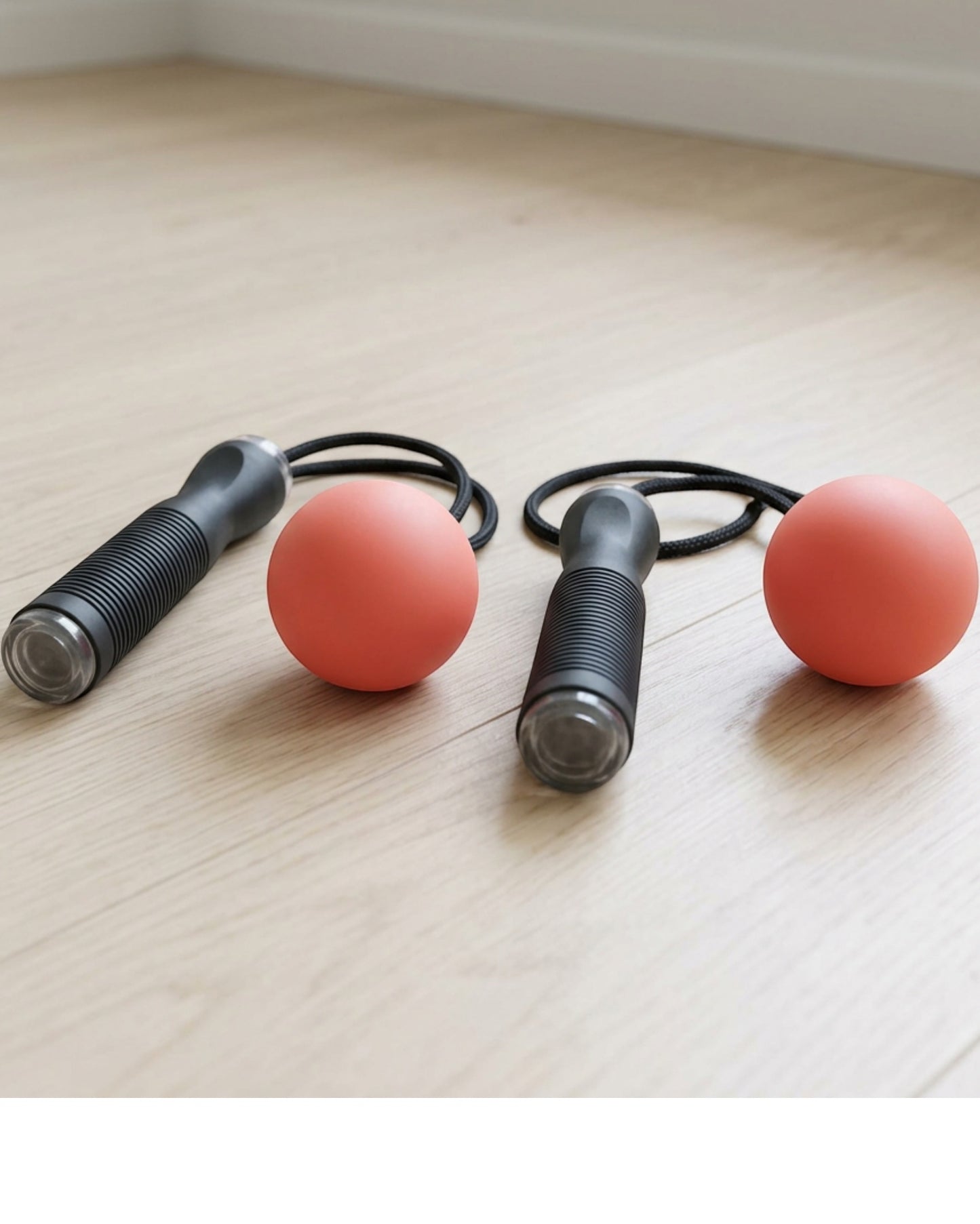 Kfxwd Cordless Weighted Ball Jump Rope 180 g Charcoal Coral - Lifestyle view
